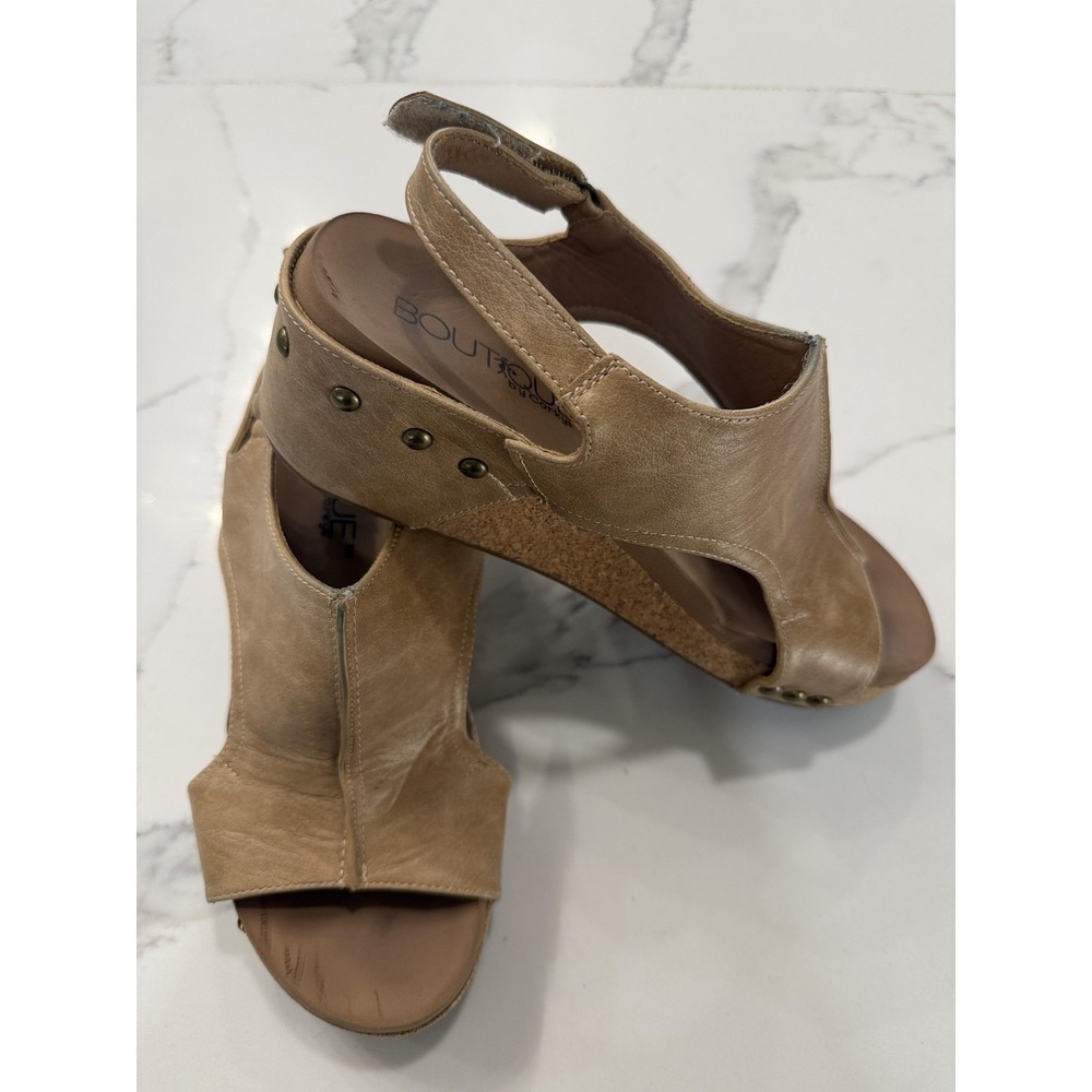 Boutique By Corkys Sandals Shoes Womens Size 8 Beige Leather Slingback Wedge